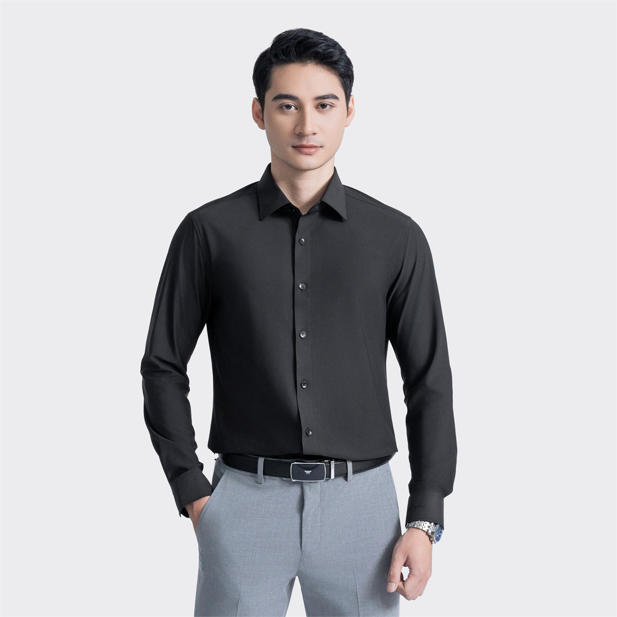 Áo sơ mi nam dài tay Aristino Business 1LS0590Z màu Đen solid